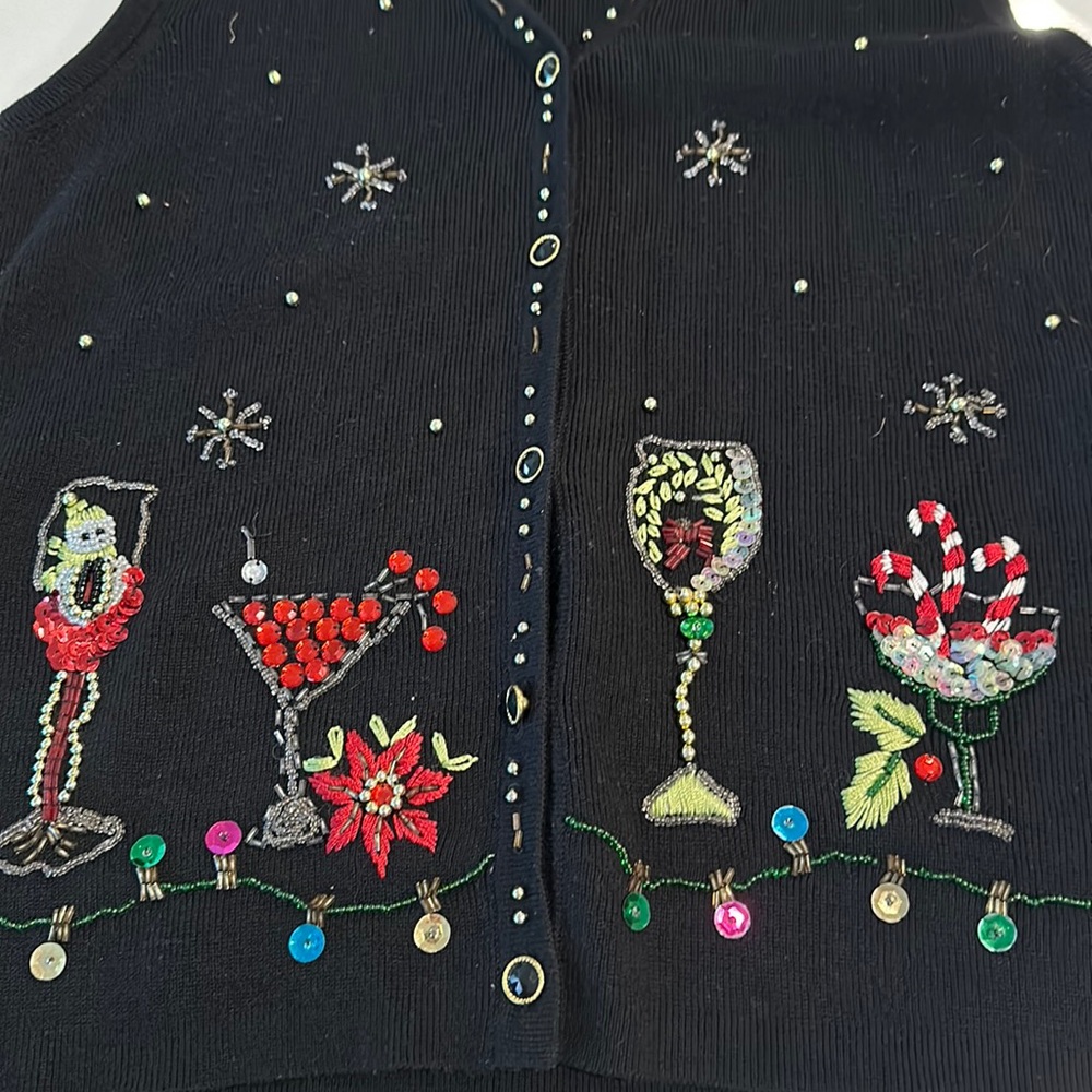 CB collectibles martinis / wine featured holiday sweater vest size PM